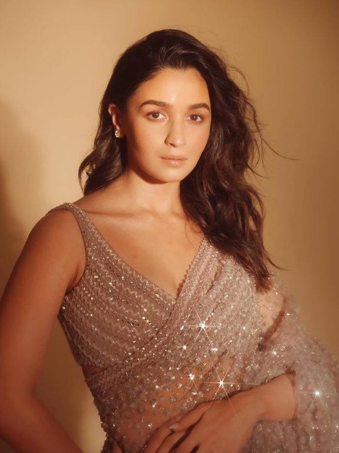 Alia Bhatt In Butterfly Mono Net Designer Saree For wedding - Image 4