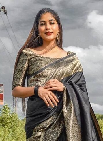 Black Banarasi Silk With Jacquard Work Saree With Attractive Blouse Piece - Image 3